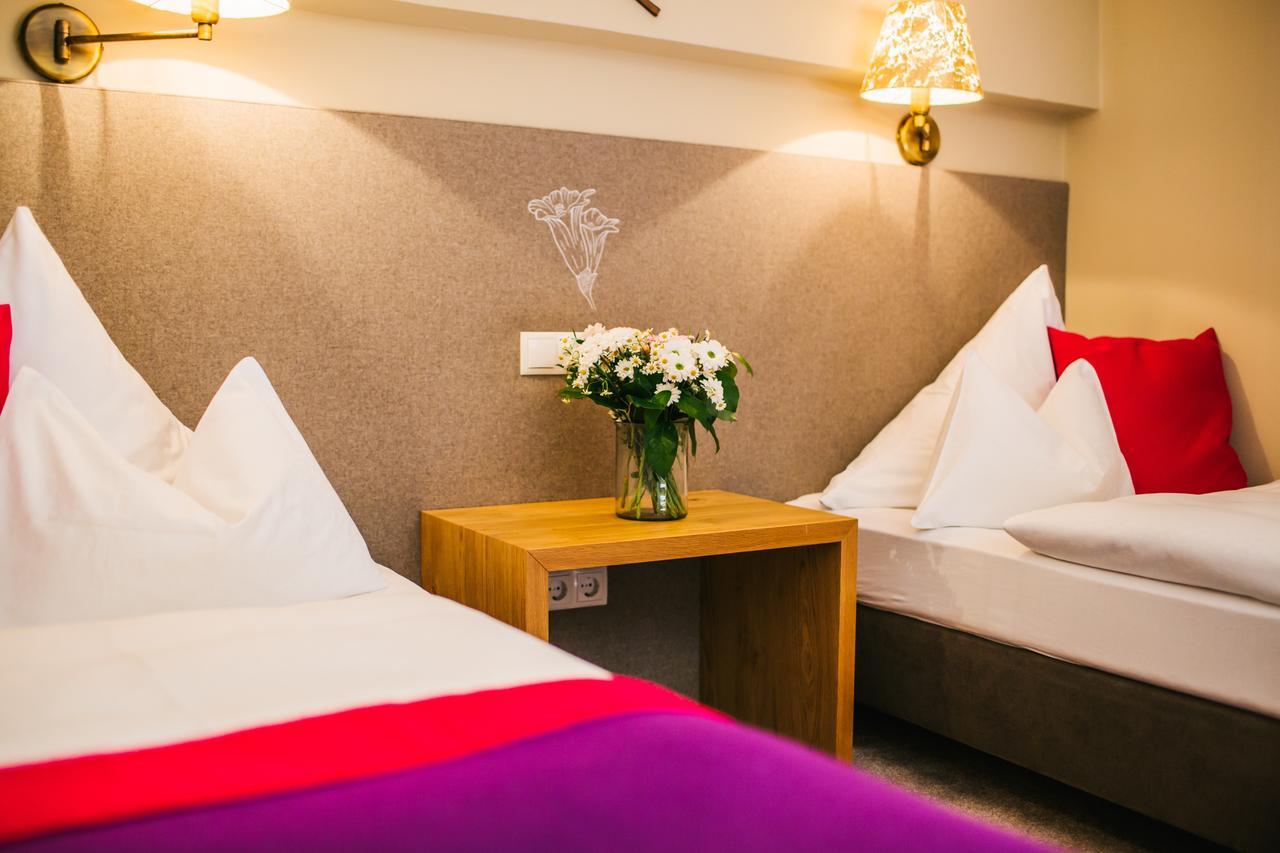 Hotel Dr. Otto Murr Sankt Anton am Arlberg Esterno foto