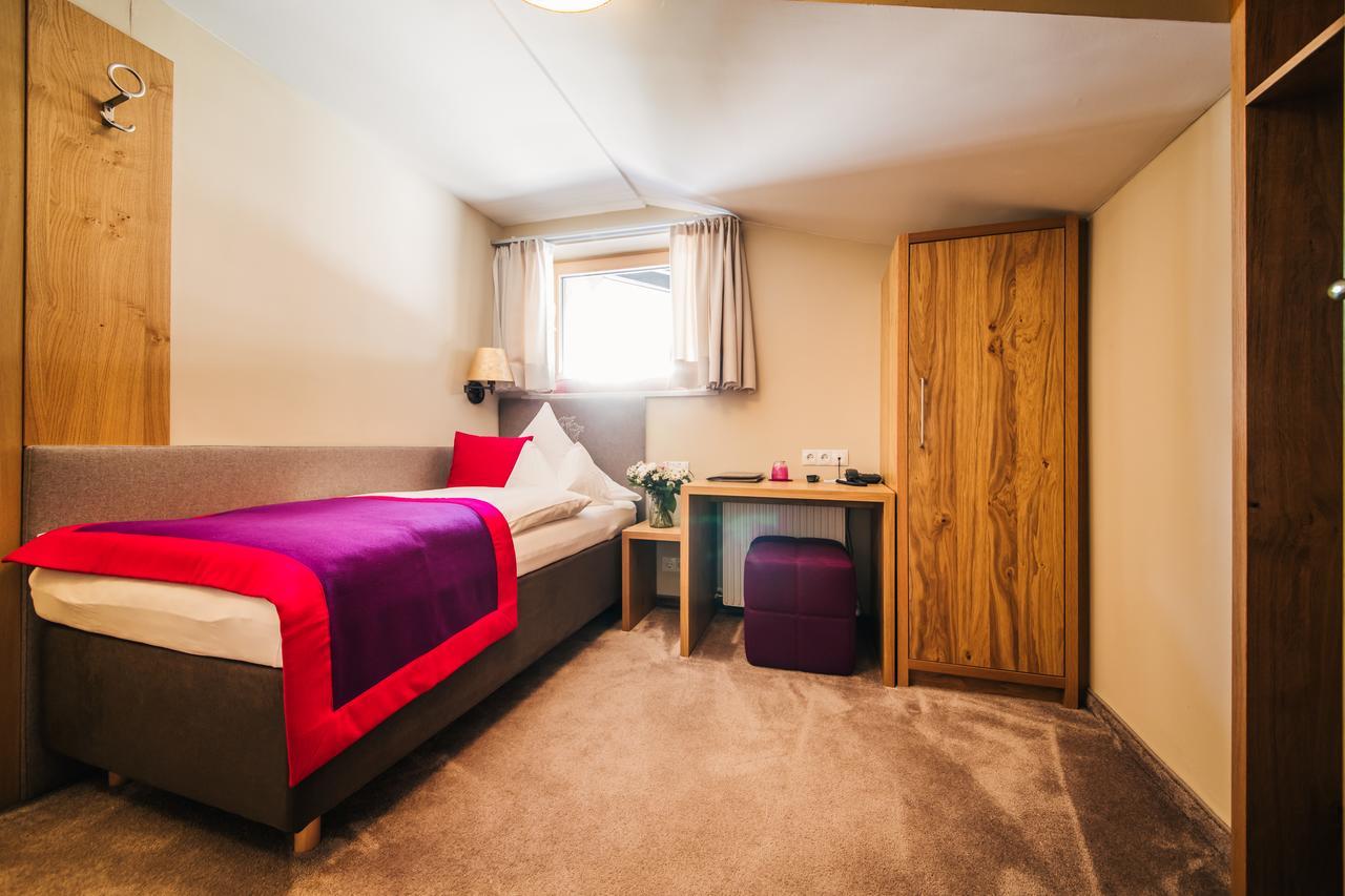 Hotel Dr. Otto Murr Sankt Anton am Arlberg Esterno foto